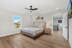 3 bedrooms, desk, iron/ironing board, WiFi