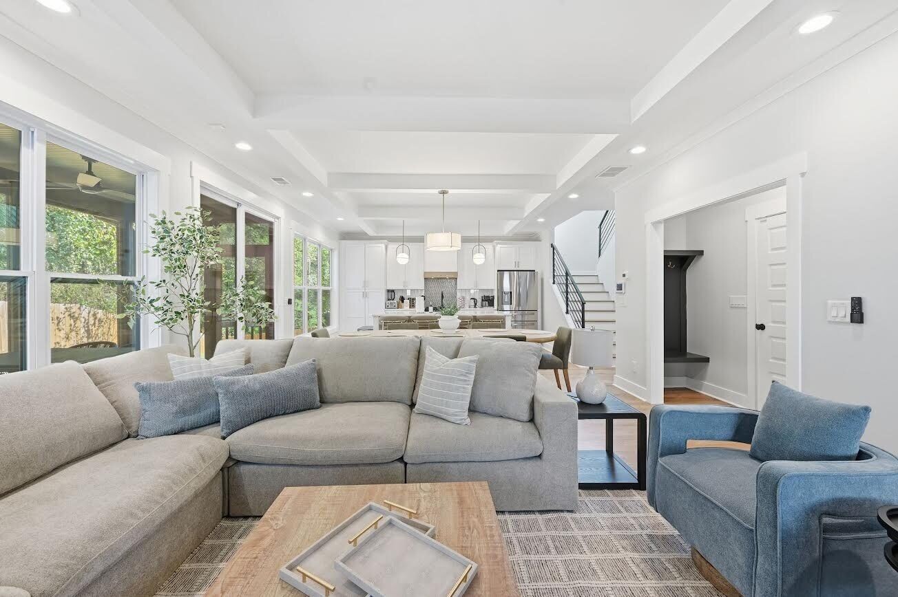 House, 5 Bedrooms | Living area | Smart TV, streaming services