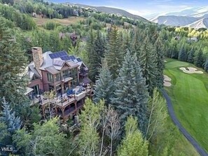 하우스, 침실 6개 | 외관