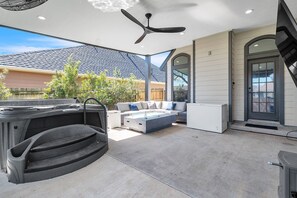 Nhà, 3 phòng ngủ | Hiên