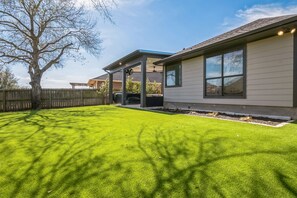 House, 3 Bedrooms | Exterior - Relaxing College Station Retreat With Hot Tub 3 Bedroom Home (College Station)
