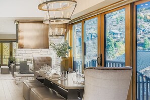 Huis, 4 slaapkamers | Dineren