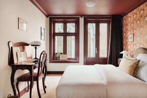 3 bedrooms, iron/ironing board, travel crib, WiFi