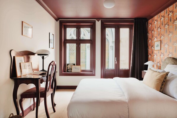 3 makuuhuonetta, silitysrauta/-lauta, vauvan matkasänky, Wi-Fi