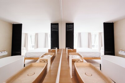 Design house with garage • 11 km Pairi Daiza