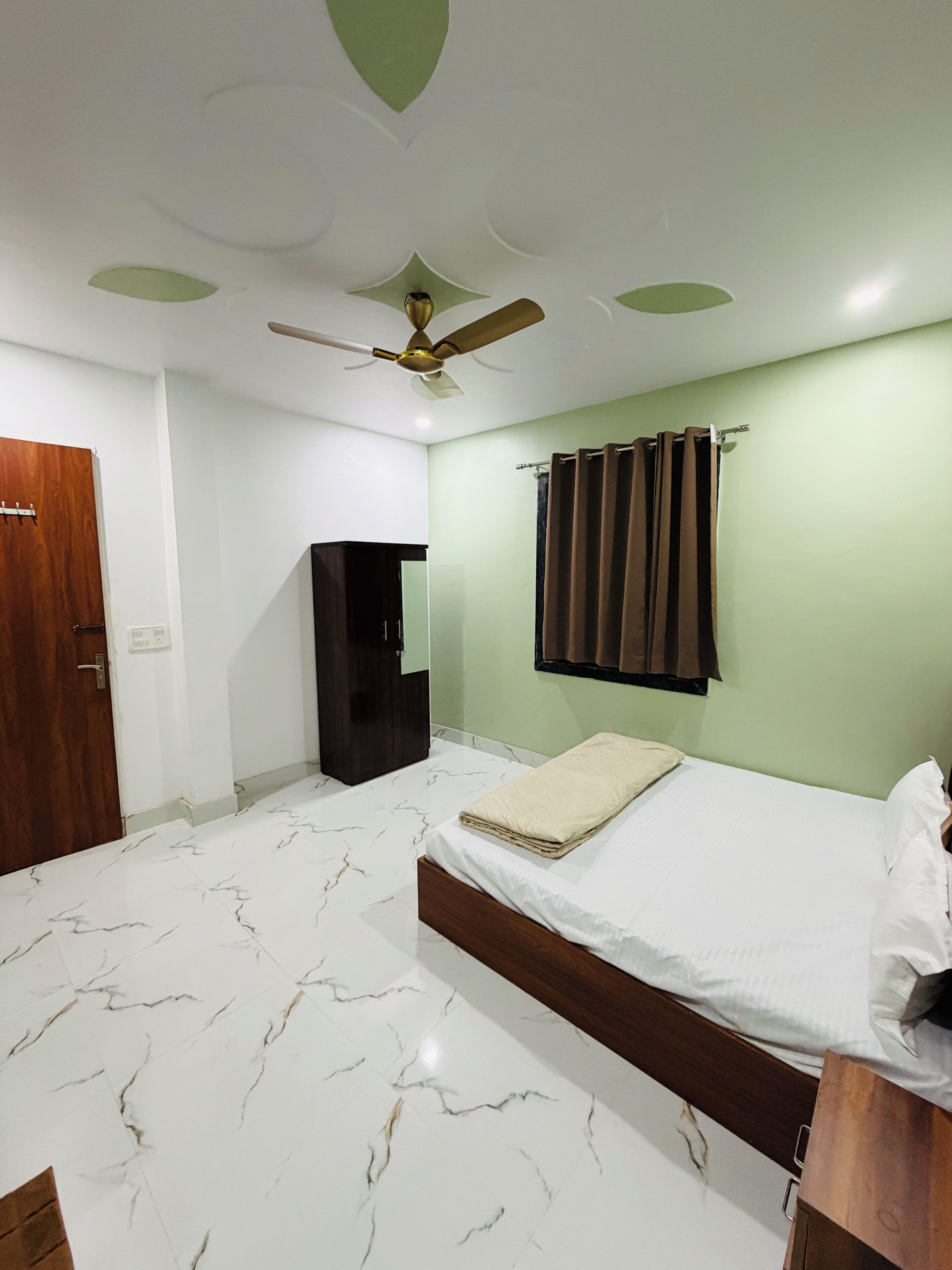 Deluxe Double Room | Free WiFi