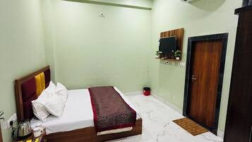 Deluxe Double Room | Free WiFi