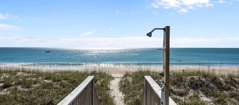 Classic Oceanfront Beach Cottage!
