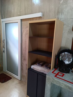 Room, 1 Bedroom, Accessible | Interior - Room-baan Phak Phu Moshe House (Saraphi)