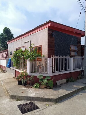 Room, 1 Bedroom, Accessible | Exterior - Room-baan Phak Phu Moshe House (Saraphi)