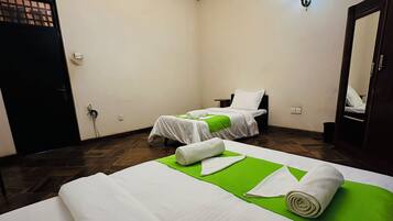 2 dormitorios, tabla de planchar con plancha, wifi y ropa de cama