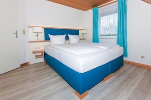 2 soverom og reiseseng for barn