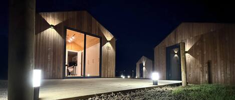 المنشأة من الخارج