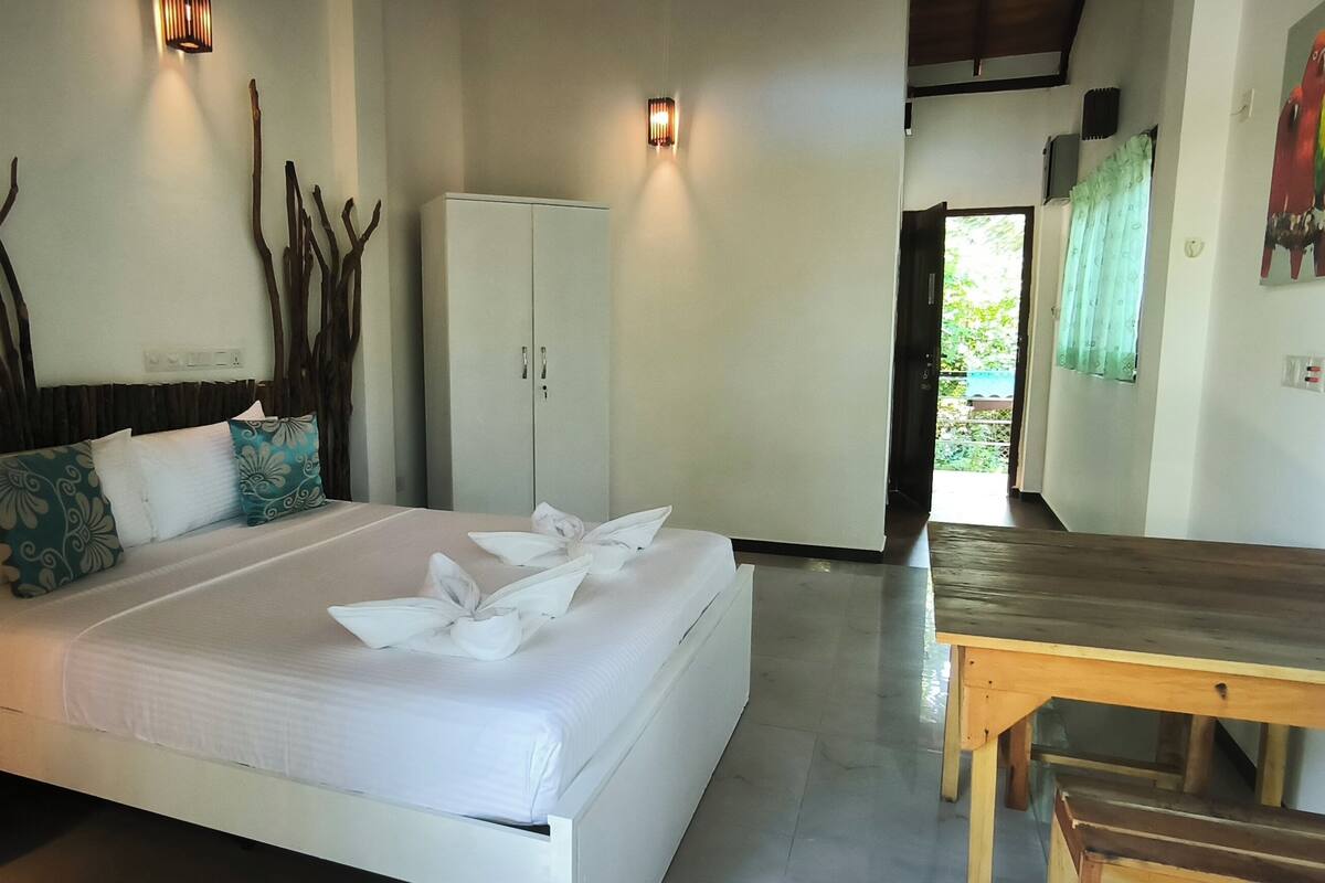 Deluxe Double Room, Balcony, Garden View | Free WiFi