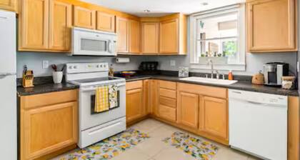 Wanderlust Bungalow on May Downtown Southern Pines!