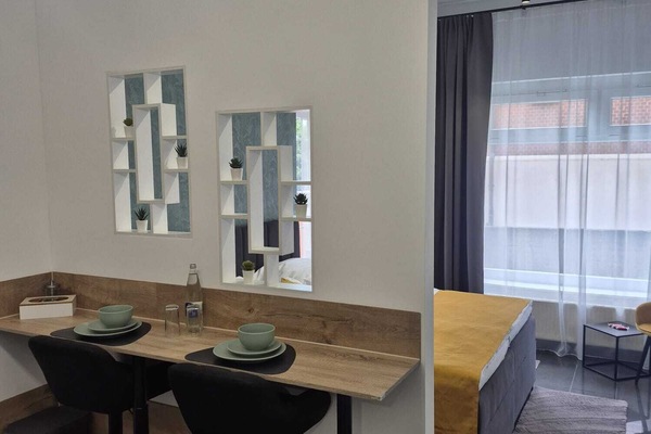 1 bedroom, iron/ironing board, internet, bed sheets