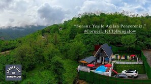 Pemandangan kota dari properti