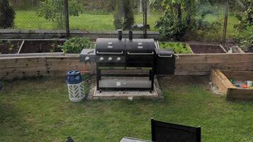 Shared Dormitory, 1 Bedroom | BBQ/picnic area