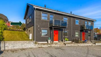 Shared Dormitory, 1 Bedroom | Front of property