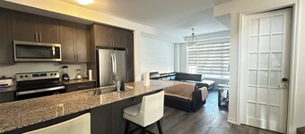 Masters Bedroom en-suite washroom living