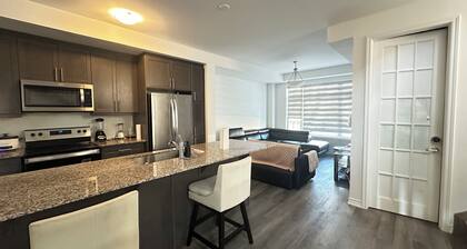 Masters Bedroom en-suite washroom living