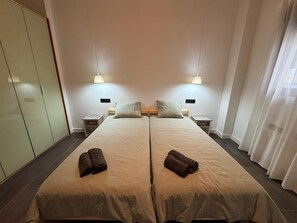 熨斗/熨衣板、WiFi、床单