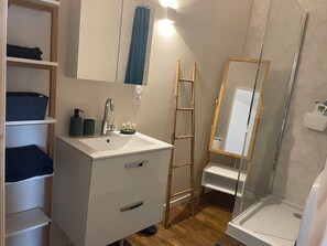 Hair dryer, towels, toilet paper