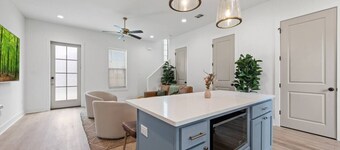 Luxury Cajun Stay•KING•85`TV•Hospital•River Ranch