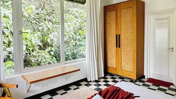 Luxury Villa, Garden View | Iron/ironing board, WiFi (free), bed sheets