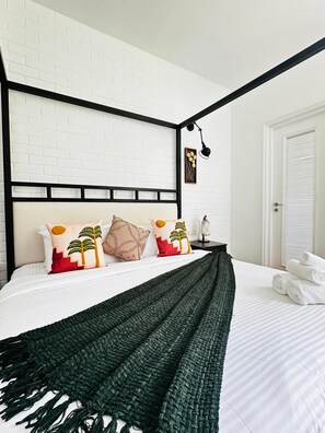 Villa de lujo, vista al jardín | Tabla de planchar con plancha y wifi gratis