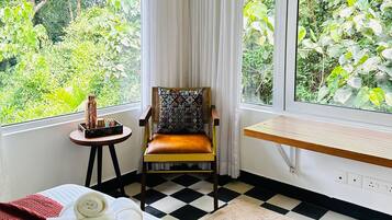 Luksushuvila, näköala puutarhaan | Silitysrauta/-lauta, ilmainen Wi-Fi