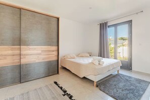 3 chambres, fer et planche à repasser, Wi-Fi, literie fournie
