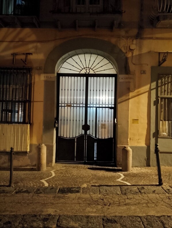 Exterior detail - Cozy townhouse among archaeological sites and natural parks (Portici)