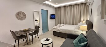 White Arches Studio Suite