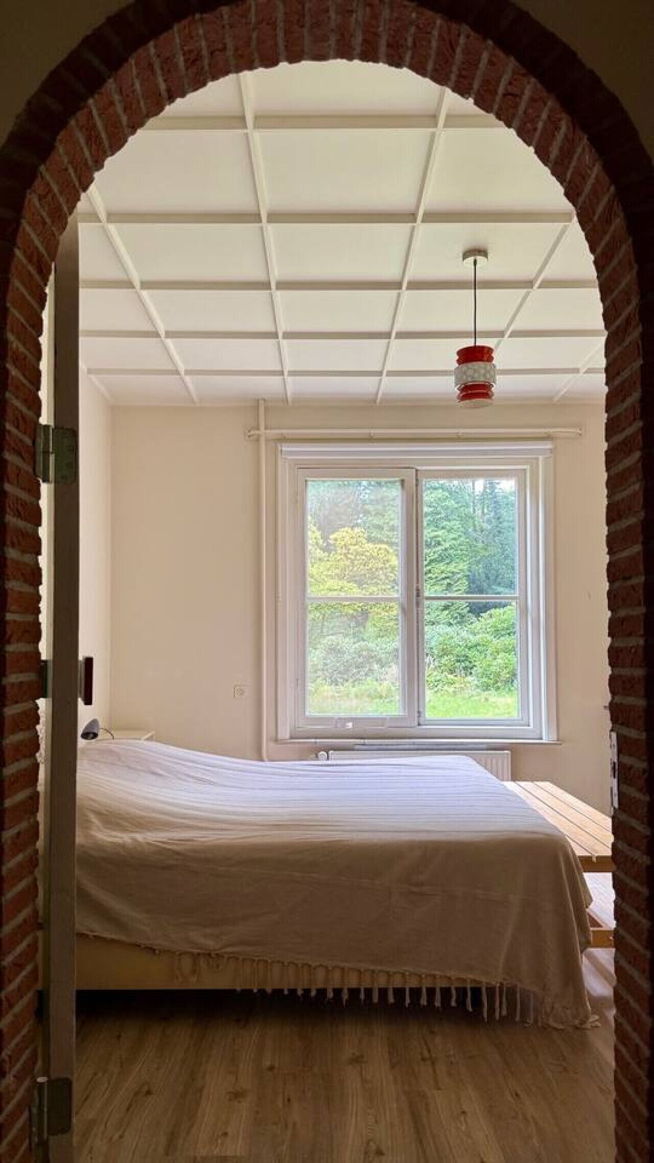 5 slaapkamers, een strijkplank/strijkijzer, wifi, beddengoed