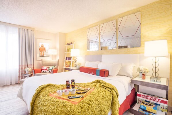 Iron/ironing board, free WiFi - Denver Downtown | Boutique Curtis Stay | Pop Art Vibe Near the Mall & Dining (Denver)