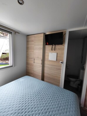 3 Schlafzimmer, Bügeleisen/Bügelbrett, Bettwäsche