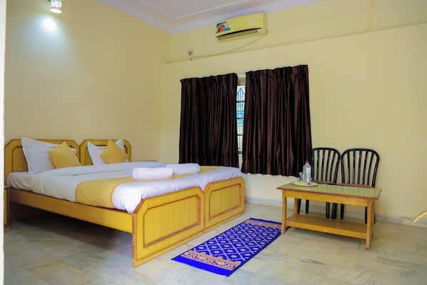 Deluxe Double Room, Garden View