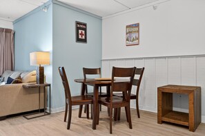 Condo, Multiple Beds (Whiffletree H1) | Dining - Whiffletree H1 (Killington)