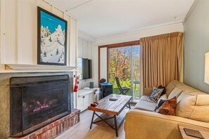 Condo, Multiple Beds (Whiffletree H1) | Living area - Whiffletree H1 (Killington)