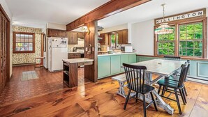 Ferienhaus, Mehrere Betten (Fern and Fox Chalet) | Eigene Küche