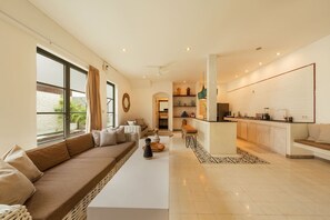 Télévision, chaîne hi-fi