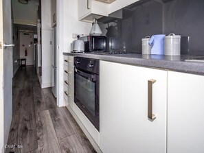 Toaster, freezer, paper towels