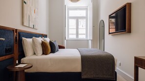 مكواة/لوح كي وسرير سفر وواي فاي مجانًا وملاءات أسرّة