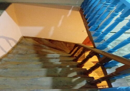 Welcome to Hostel 1926, the first entrepreneurs ,where comfort meets creativity.