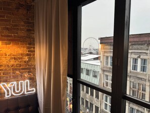 Gác, quang cảnh thành phố | Bàn ủi/dụng cụ ủi quần áo, truy cập Internet không dây miễn phí 