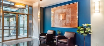 Cozy 2 BR walkable to Seattle Convention Center, Paramount Theater and Downtown