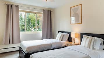 2 bedrooms, desk, iron/ironing board, free WiFi