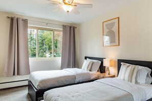 2 bedrooms, iron/ironing board, WiFi, bed sheets