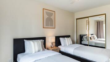 2 bedrooms, desk, iron/ironing board, free WiFi